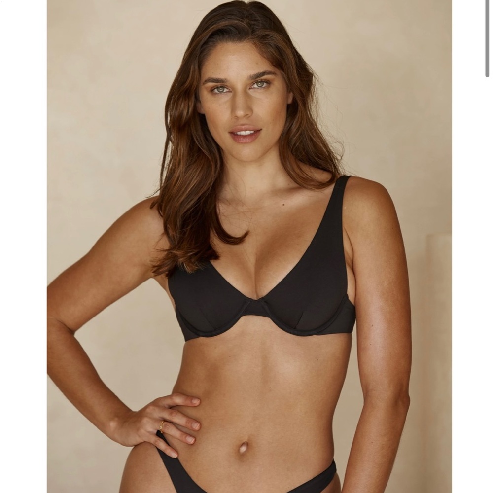 Monday Swimwear Formentera Top & Byron Bottom